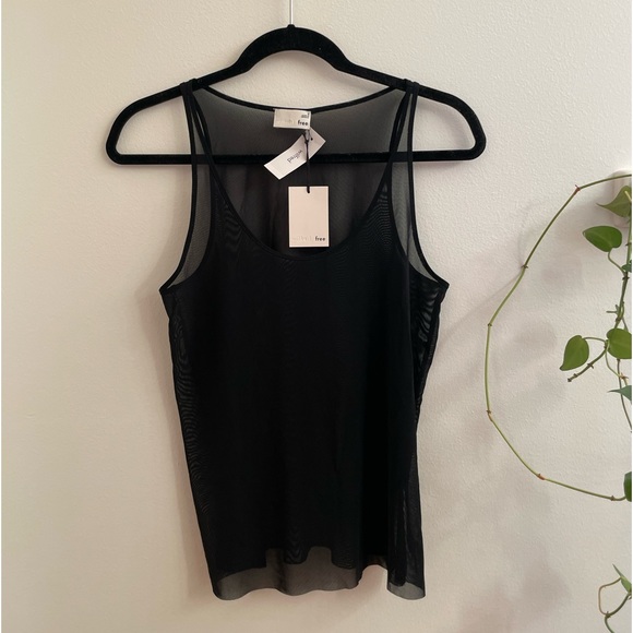 Aritzia Tops - NWT Wilfred Aritzia Mesh Tank